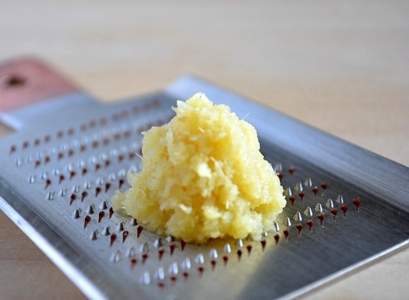 ほどよく水分を残した、柔らかでまろやかな、おろし生姜が楽しめます。