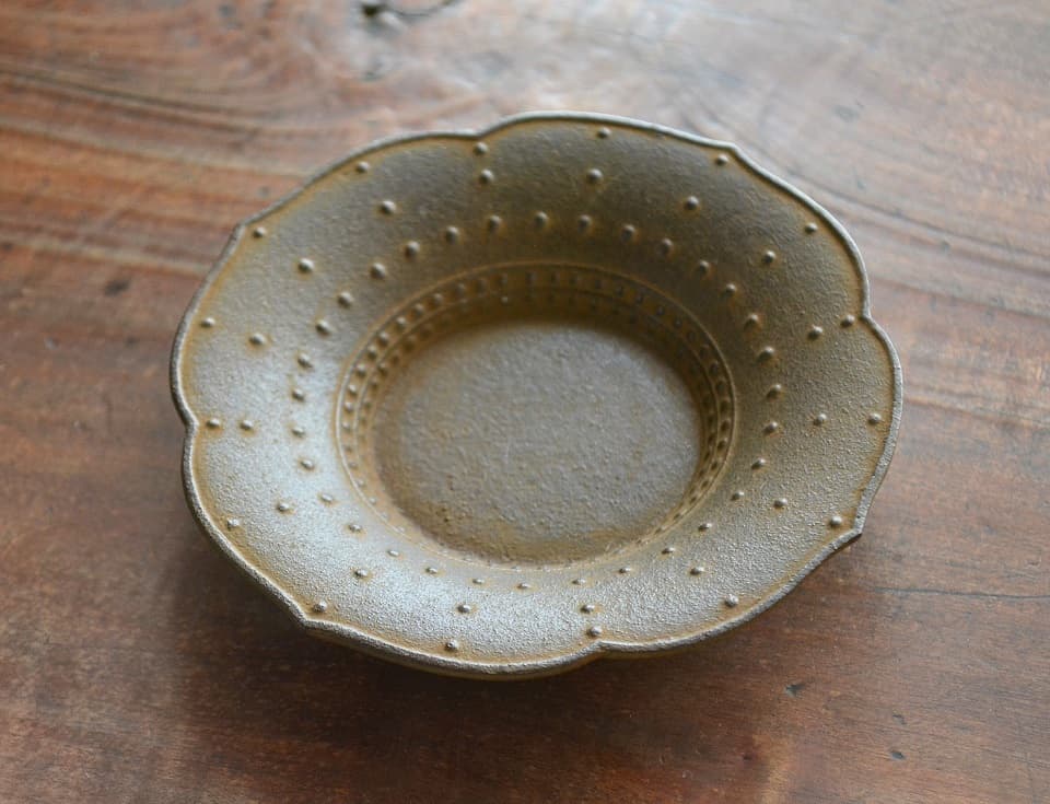 霰茶托（表）