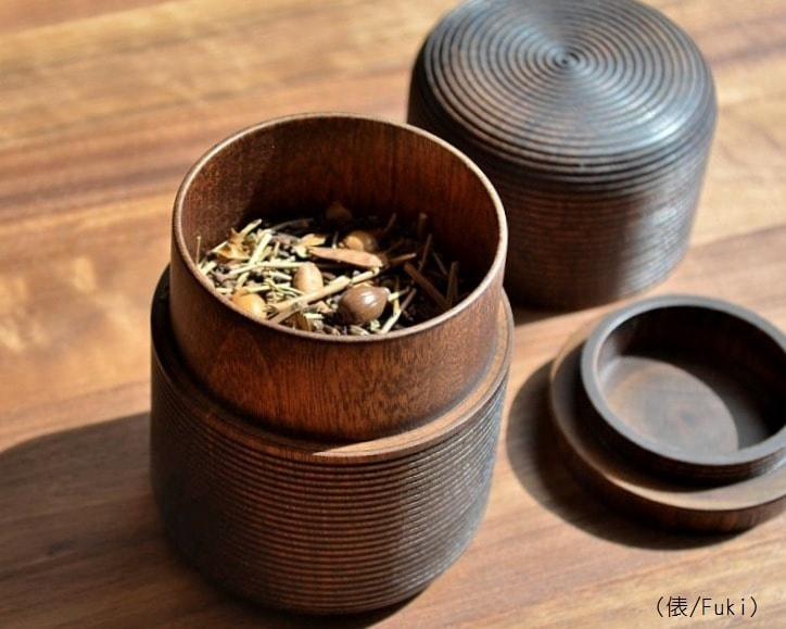 茶筒 KARMI（俵・フキ）使用イメージ