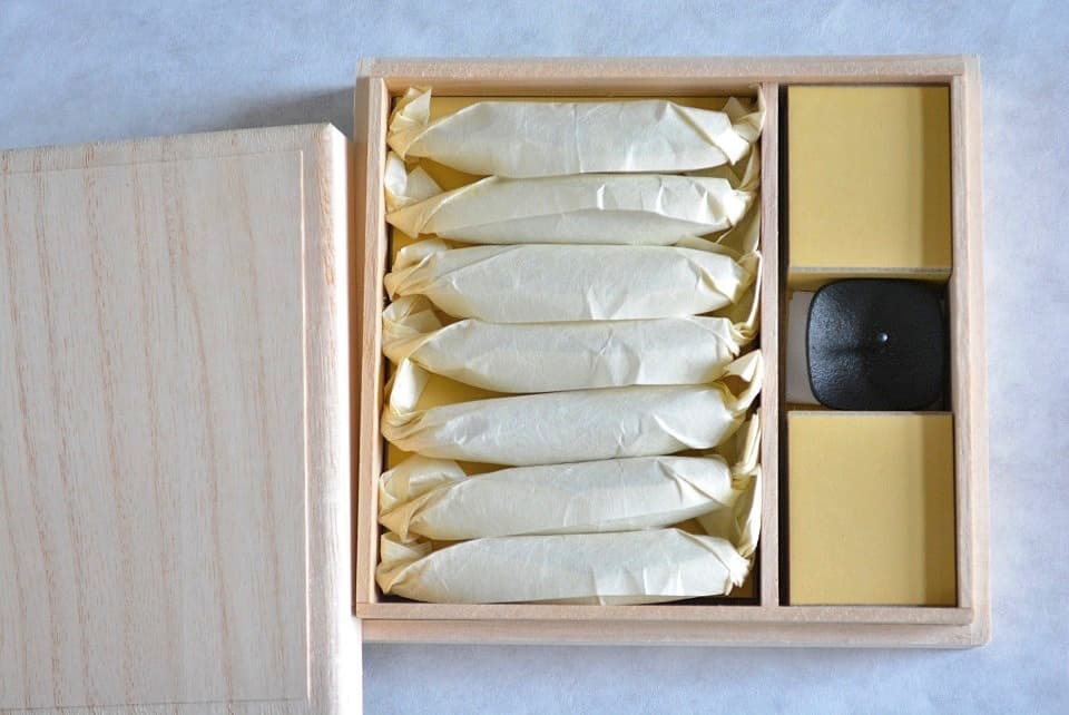 ろうそく等伯・燭台セット（3号・小）＜高澤ろうそく店＞