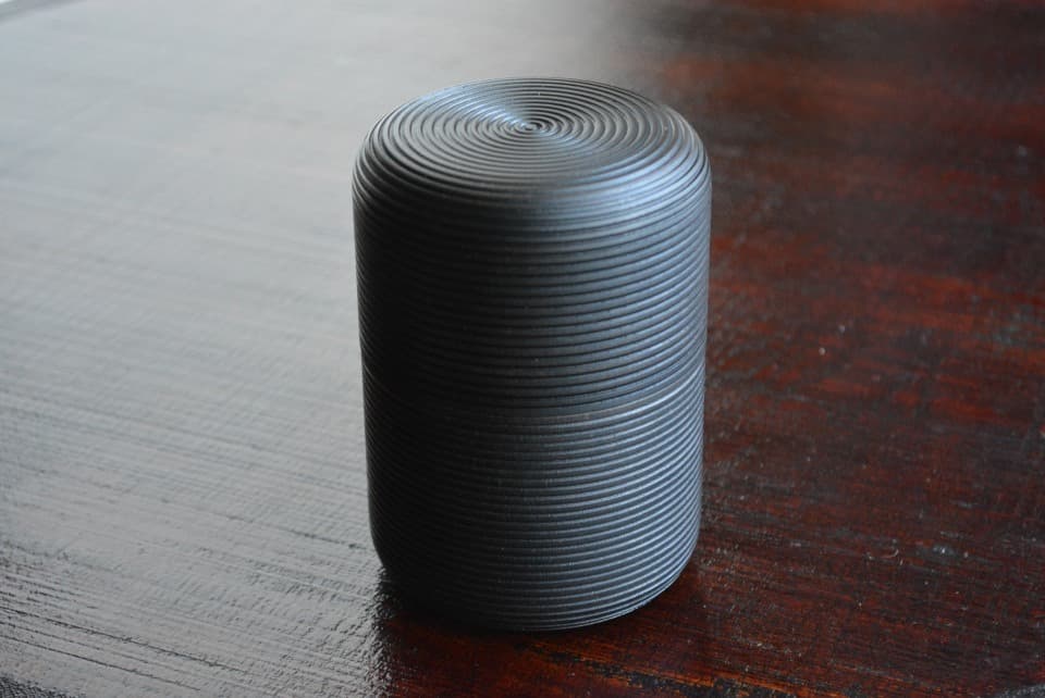 茶筒 KARMI【スミ】<俵>