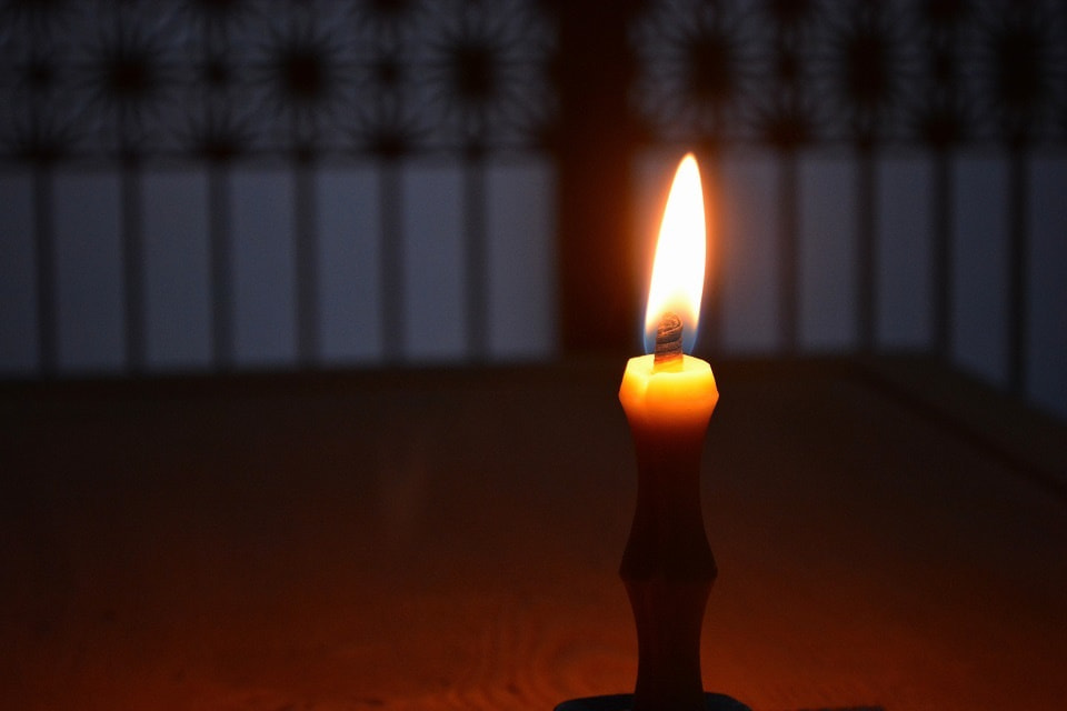 和ろうそくななお(点火イメージ)