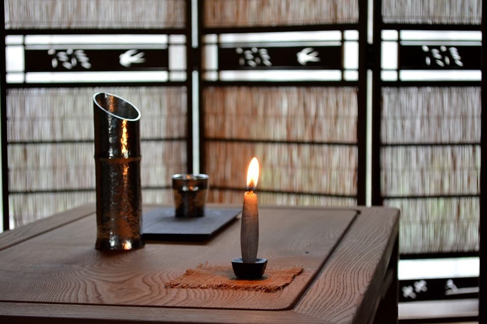 ろうそく等伯(3号)×竹型酒器セット<高澤ろうそく店×能作>