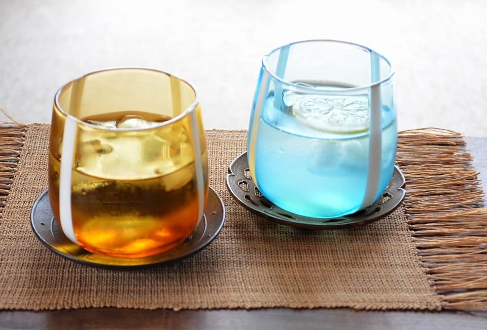 銘々皿「丸蝶」×藤すかし茶托<鈴木盛久工房>