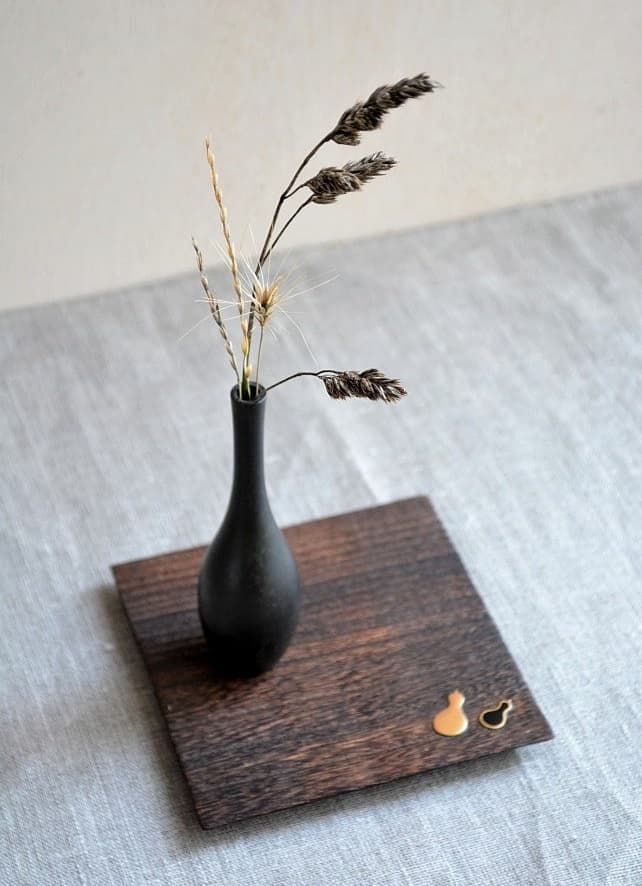 角トレー (蒔絵) ウレタン × そろり ミニ ＜岩本清商店 × 能作＞ ｜ 暮らしのほとり舎