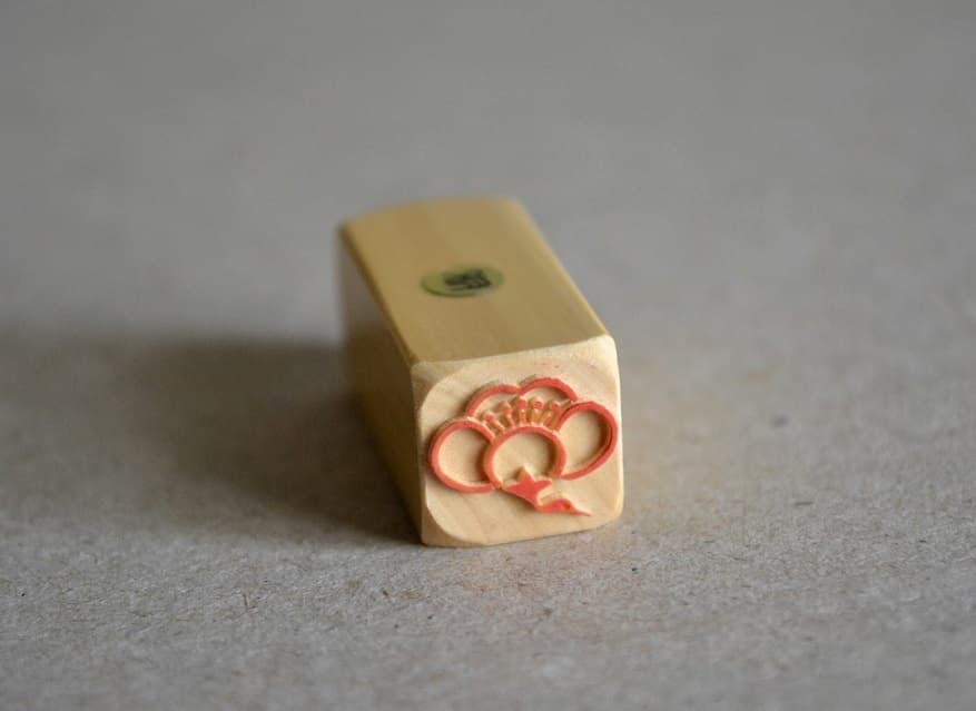 遊楽の印「梅鶴 (白梅)」 印面＜工房 蓮＞ ｜ 暮らしのほとり舎