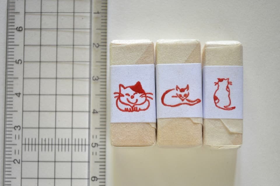 遊楽の印「ねこちゃま」「猫 (鍬形蕙斎)」「ぶちねこ」 印影・サイズ・寸法 ＜工房 蓮＞｜暮らしのほとり舎