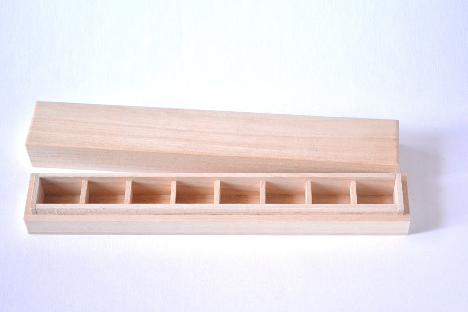 遊印を立てて収納出来る「遊楽の印箱 (8区画)」 <増矢桐箱> | 暮らしのほとり舎