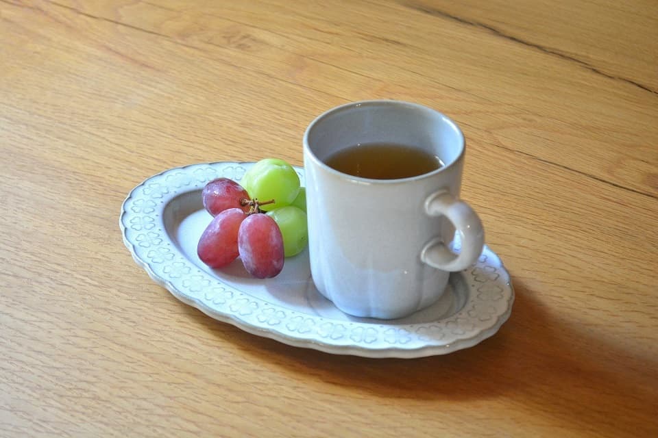 白詰草｜カップ＆オーバルソーサー（乳白）