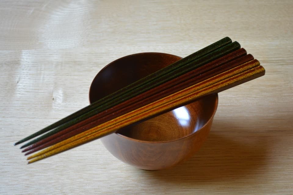 輪島うるし箸「WABI SABI」と我戸幹男商店の汁椀「日本の器」