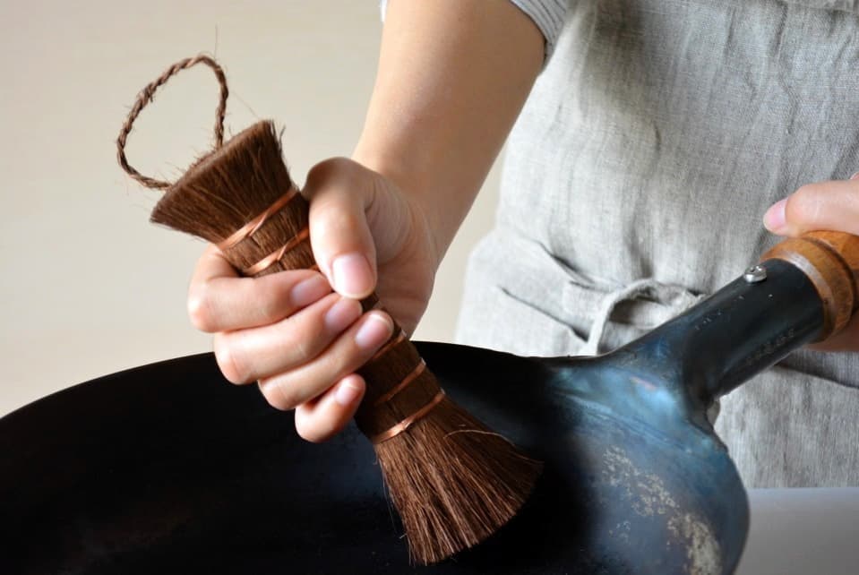 【使用イメージ】棒たわし（特大）×中華鍋洗い