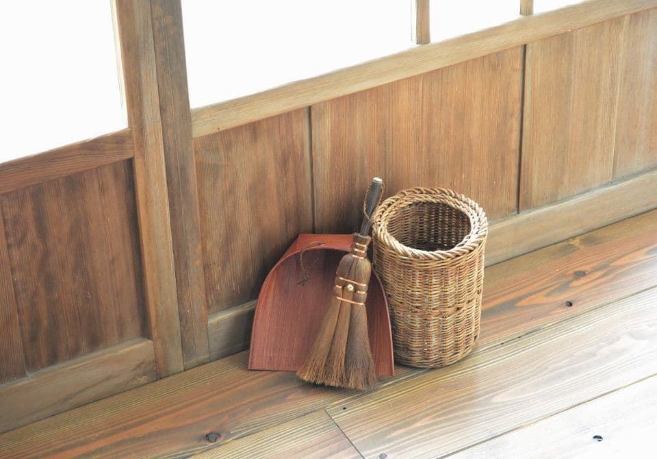 3玉荒神箒×はりみ（小）＜山本勝之助商店×白木屋傳兵衛＞