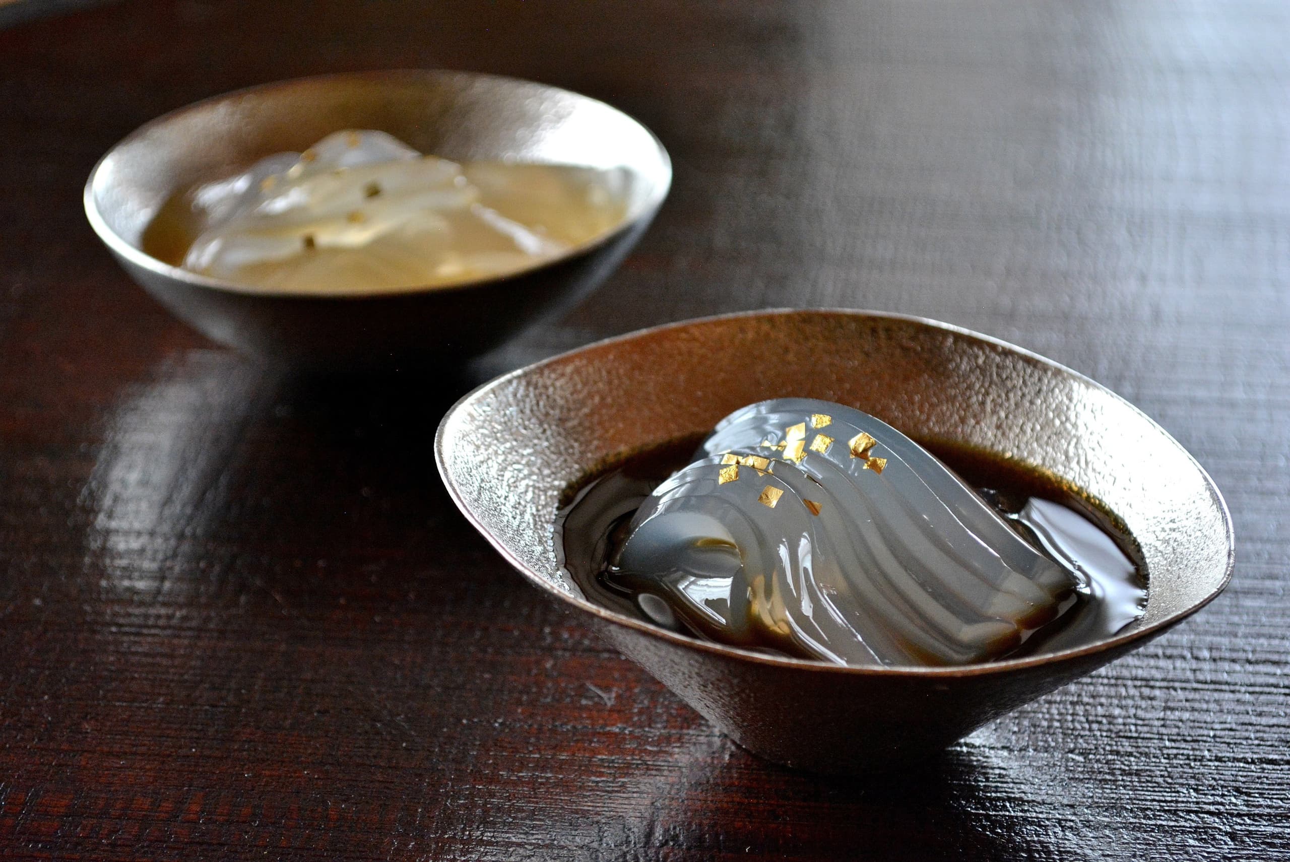 サラダや冷菜、デザートなど、様々なお料理を品よく引き立ててくれる錫の器「Kuzushi」シリーズ