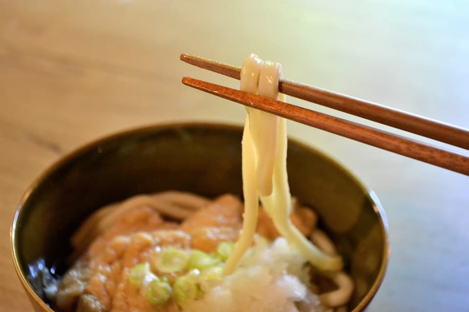 使いやすいように箸の先端には滑り止め加工が施されています(raccoシリーズ)