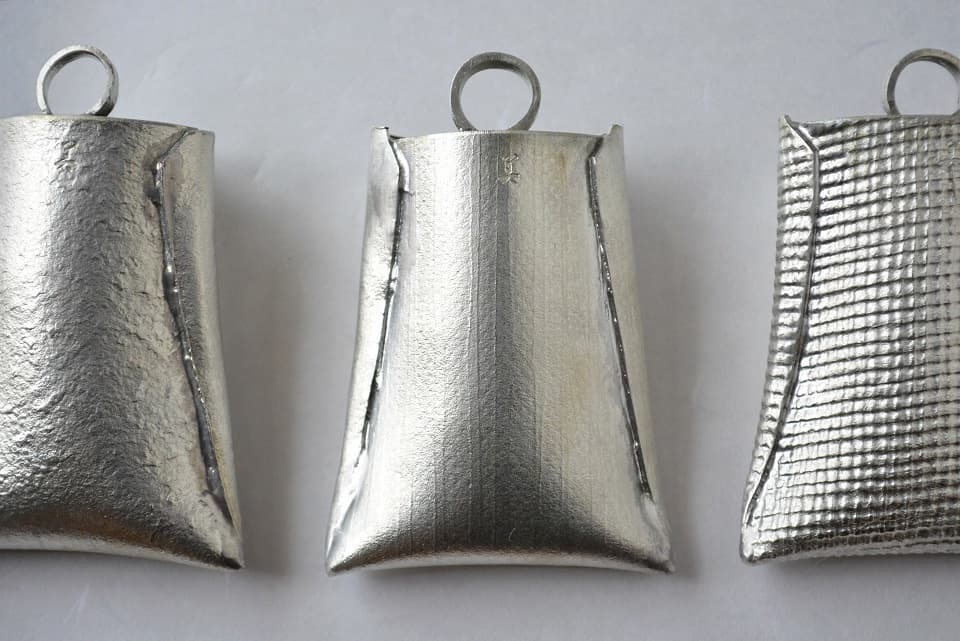 花器すずはな（裏面）