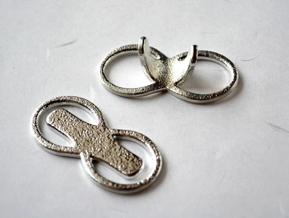 箸置き「８」＜能作＞