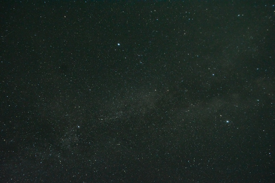 夏の大三角 と真夏の星空 8月 18 夏の大三角 と真夏の星空 8月 18