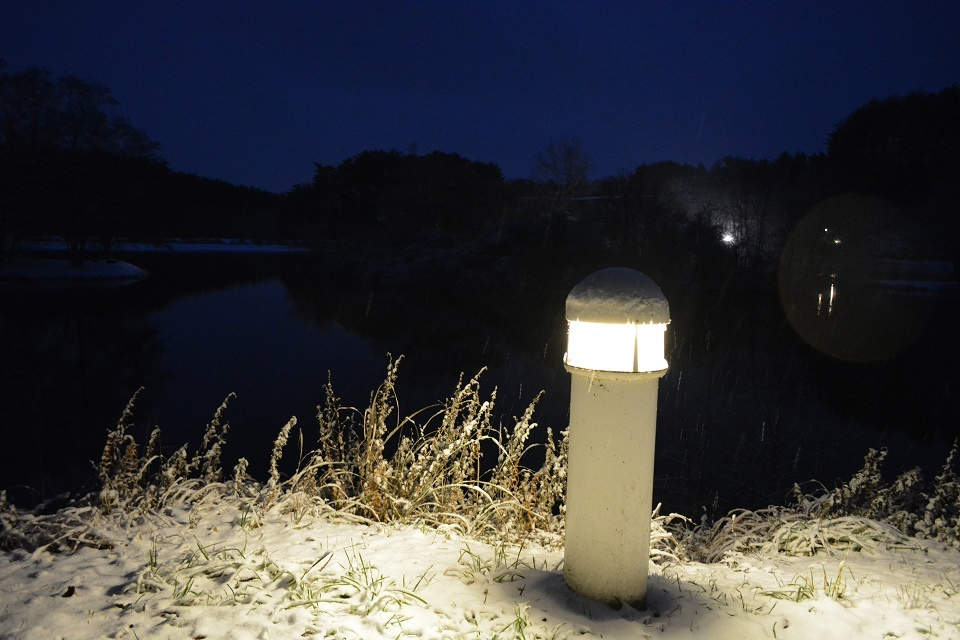竜神池の冬の明かり (3) ｜ 暮らしのほとり舎