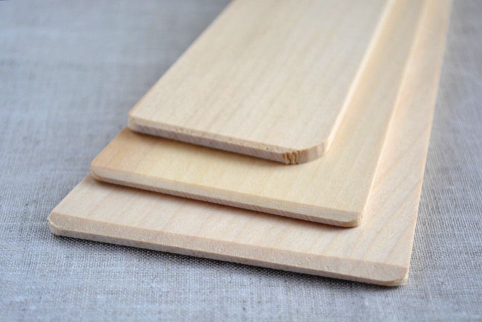 薄く仕上げているので混ぜやすく裏ごしなどもスムーズ［イチョウの料理べら］