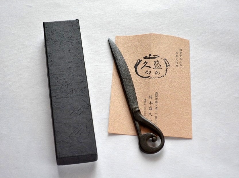 父の日の贈りもの等にも最適な高級感のある化粧箱入り［ペーパーナイフ］