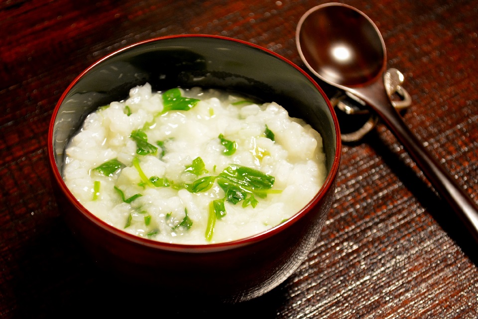 旬の味覚「春の七草（七草粥）」のブログ記事へ